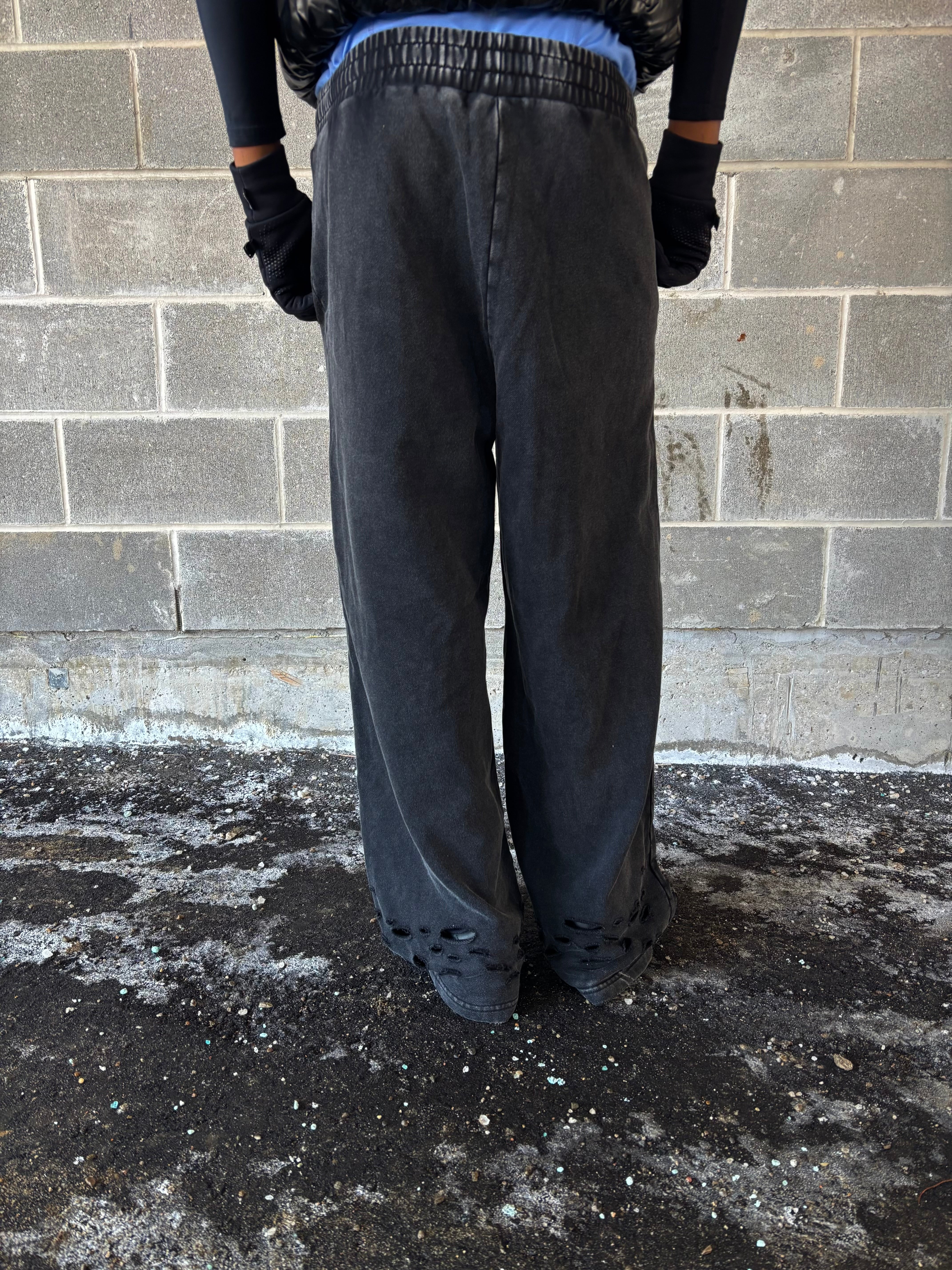 WBZ Distressed Heavyweight Sweatpants