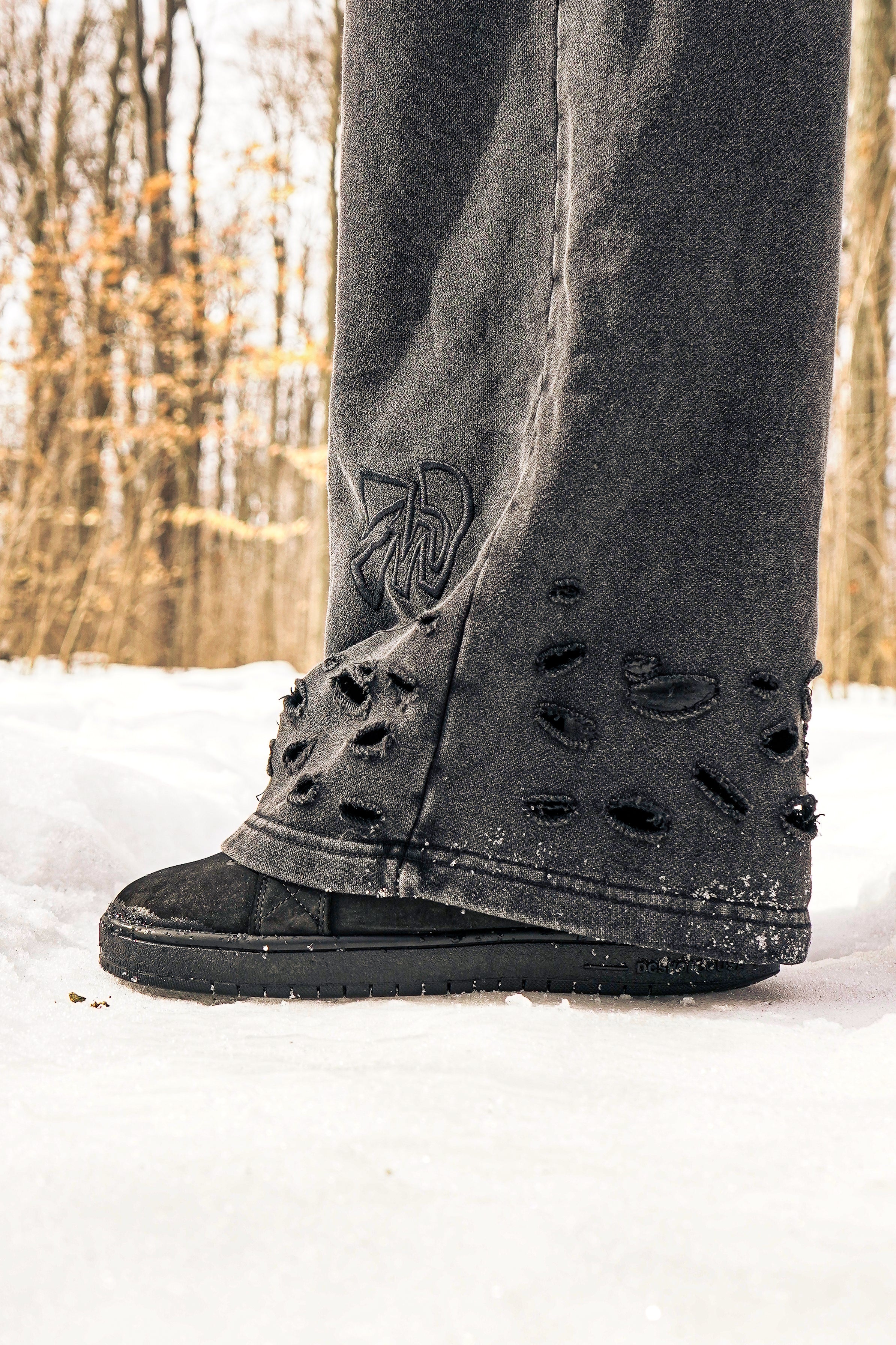 WBZ Distressed Heavyweight Sweatpants